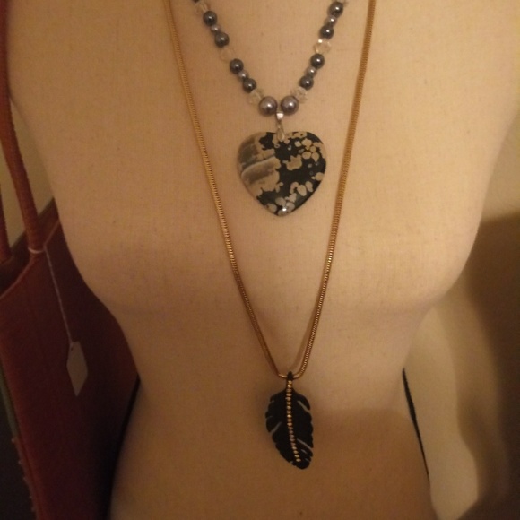 Vintage necklace lot - Picture 2 of 2